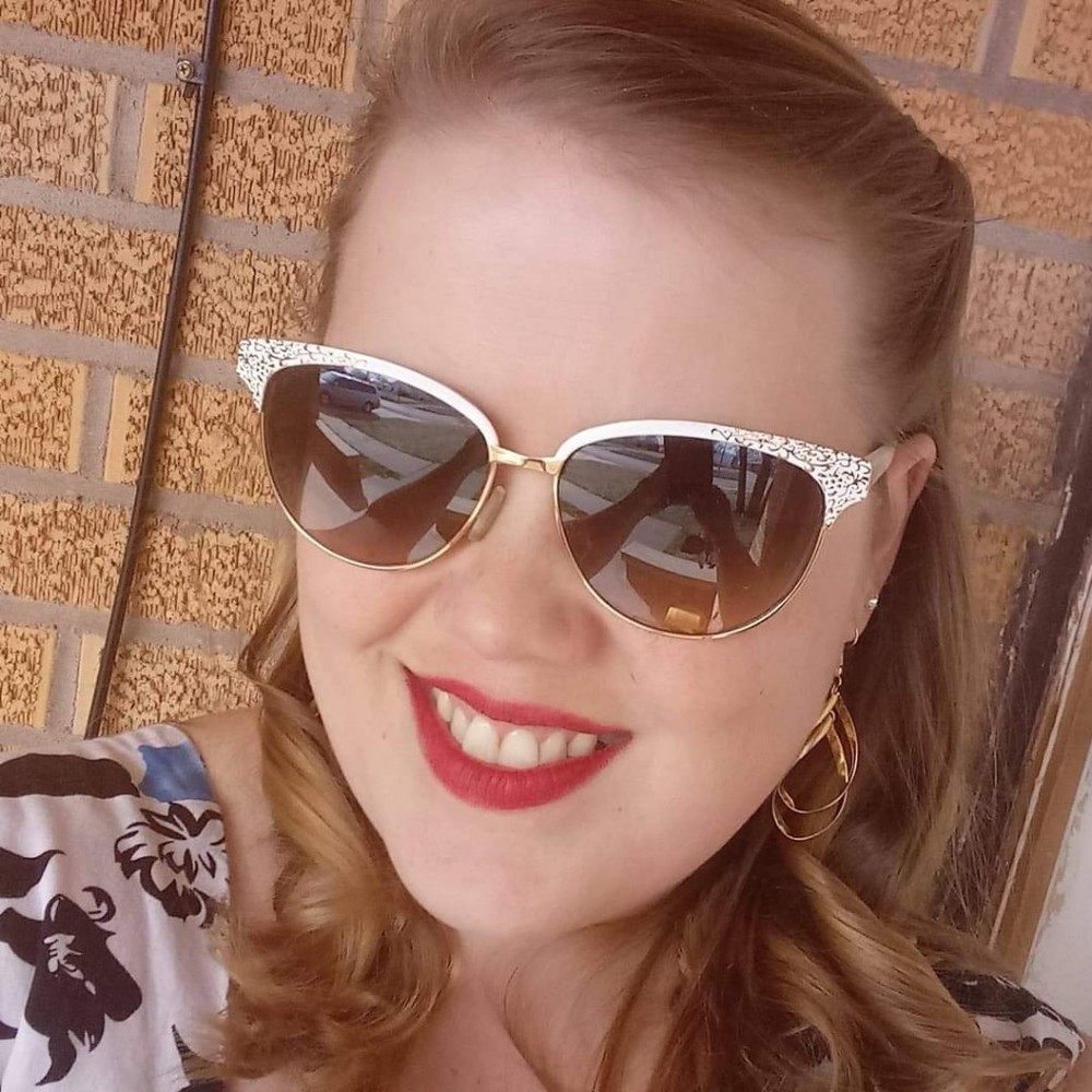 Meet your Posher, Valerie